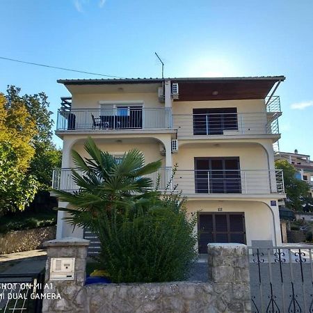 Apartment Vesel Малинска Экстерьер фото