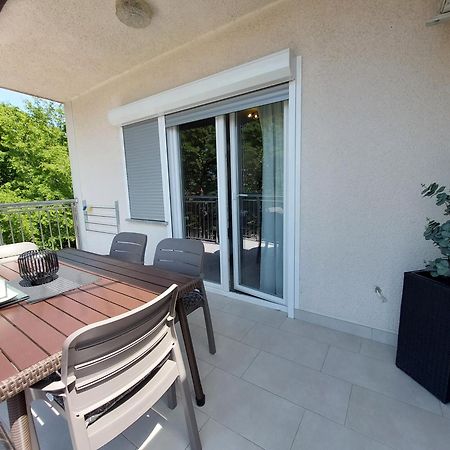 Apartment Vesel Малинска Номер фото