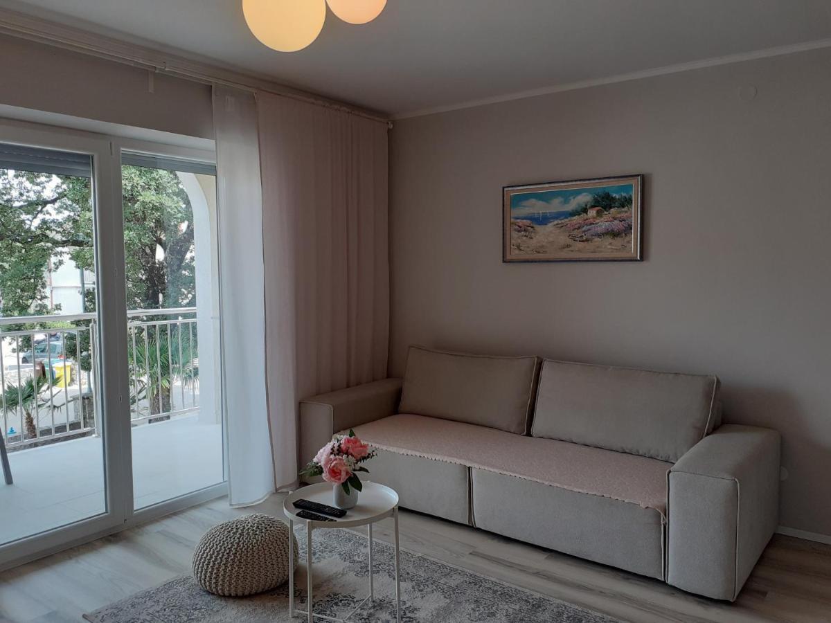 Apartment Vesel Малинска Экстерьер фото