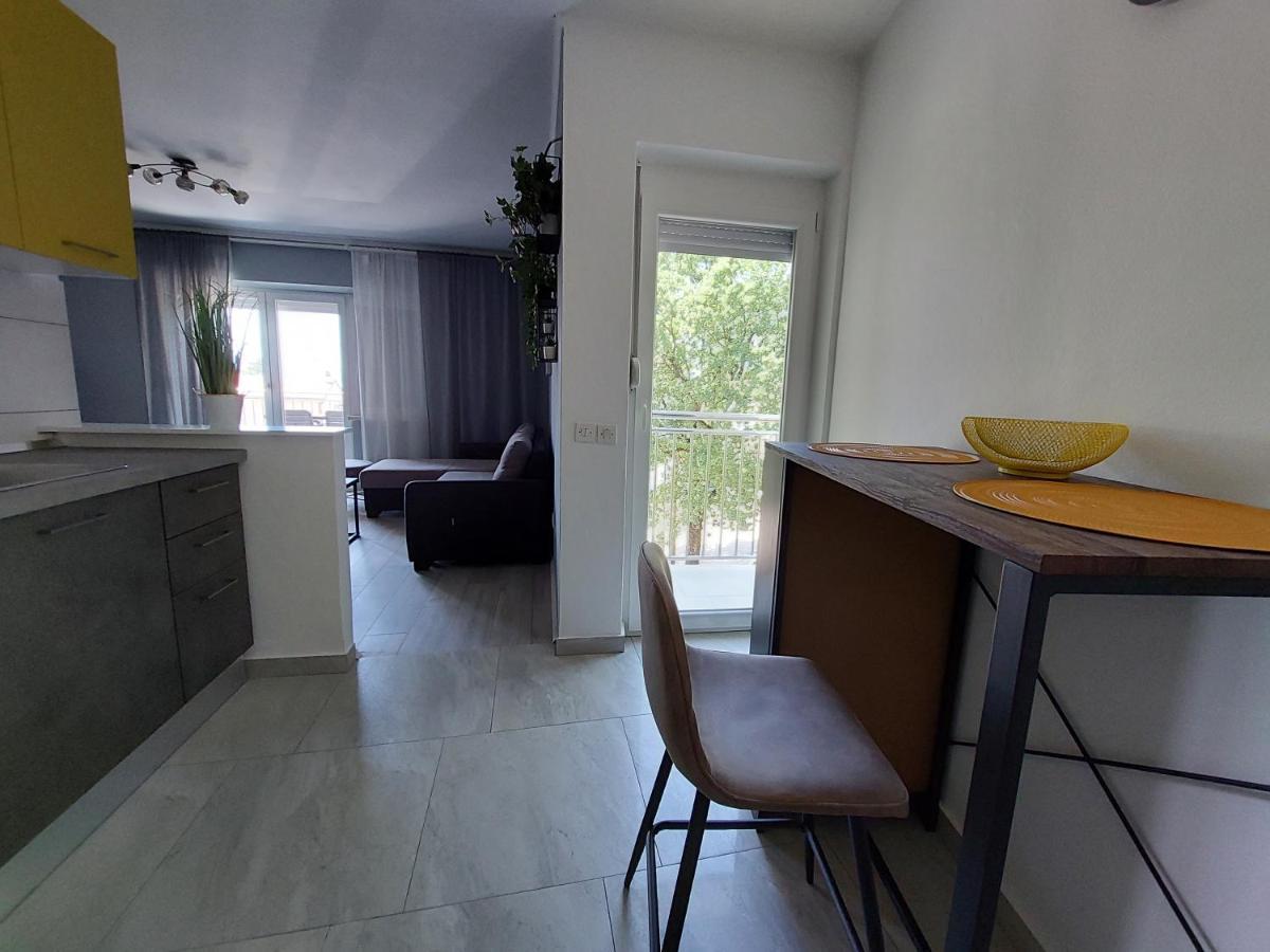 Apartment Vesel Малинска Экстерьер фото