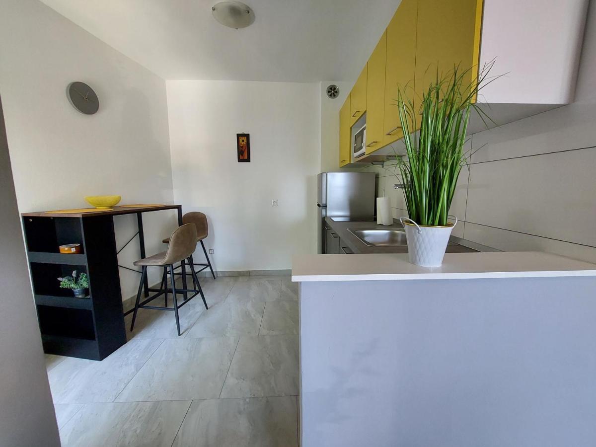 Apartment Vesel Малинска Экстерьер фото